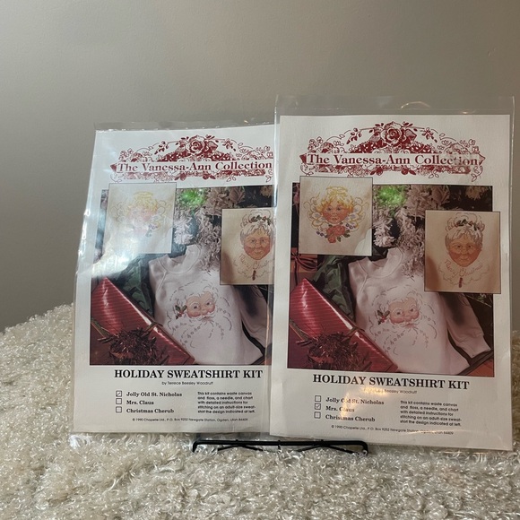 Christmas Two Santa & Mrs Claus Cross Stitch Sweatshirt Kits Vanessa-Ann - Picture 1 of 7